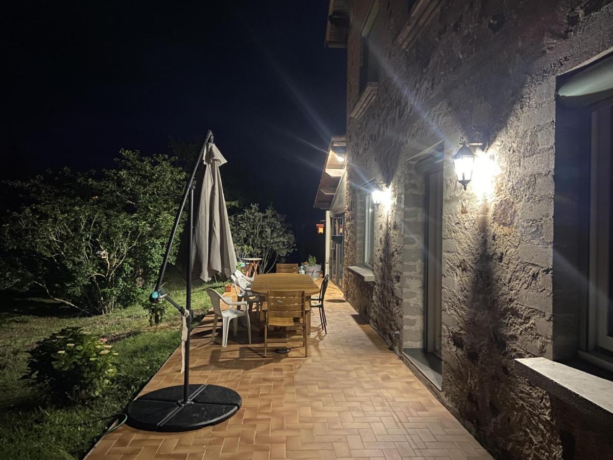 Chambres Et Table D'Hotes Le Pontet Arthes Exterior foto